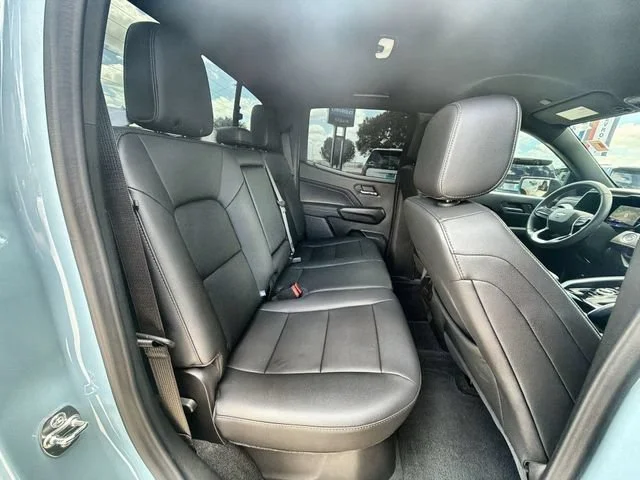 Used 2026 Snowdrift Metallic Chevrolet LT image 26