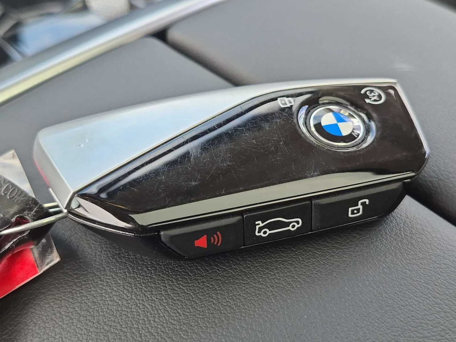 Used 2026 Red BMW xDrive40i image 36