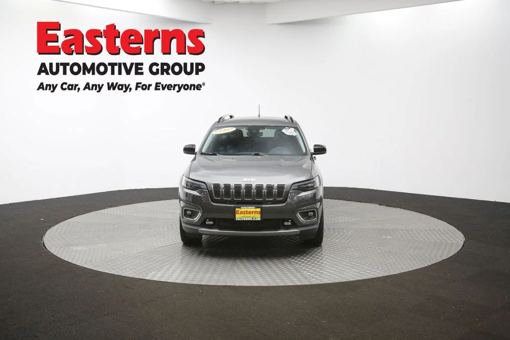 Used 2022 Gray Jeep Limited image 53