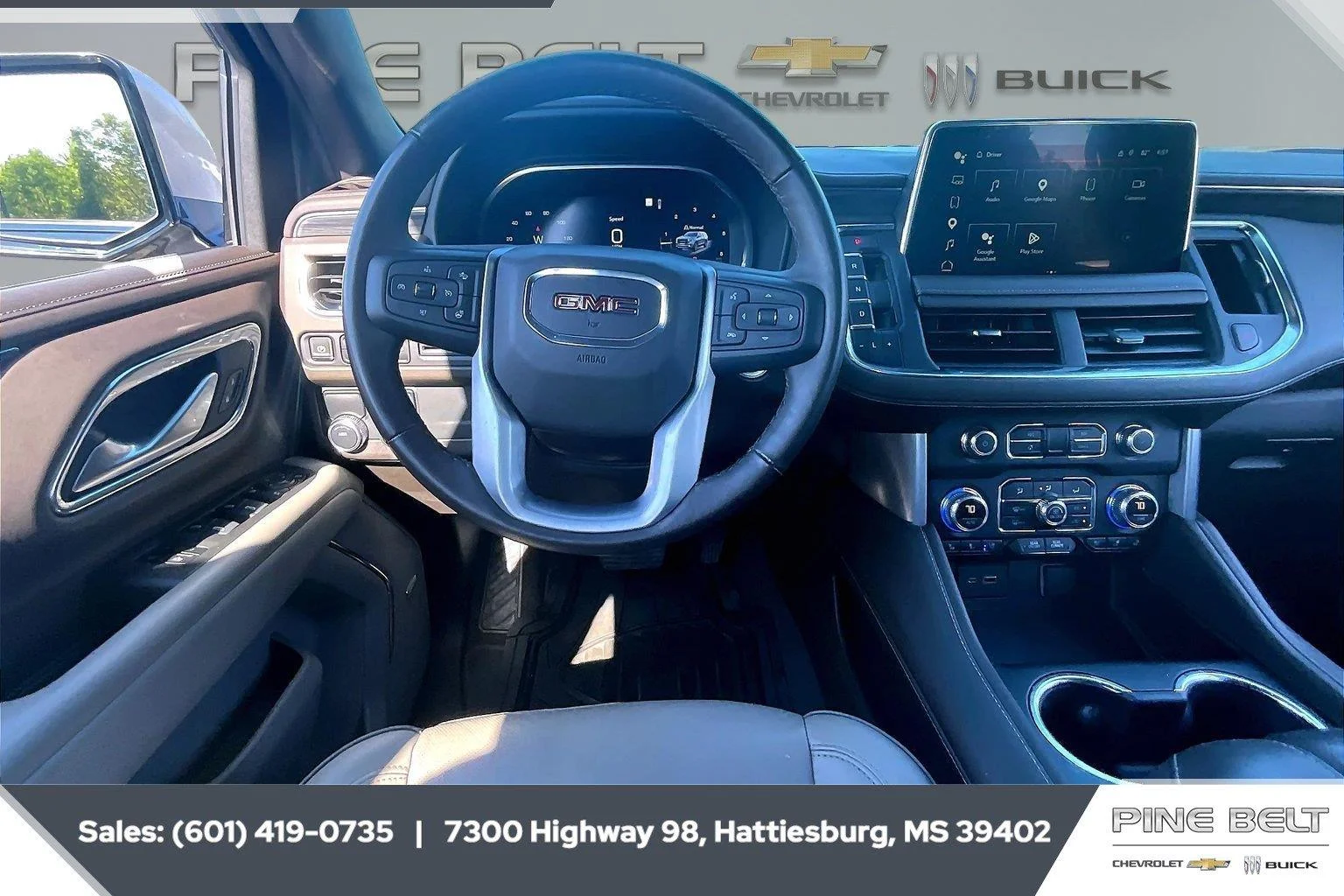 Used 2022 Pearl Beige Metallic GMC SLT image 5