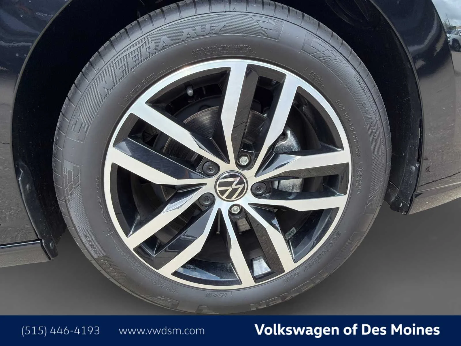 New 2026 Deep Black Pearl Volkswagen SE image 8