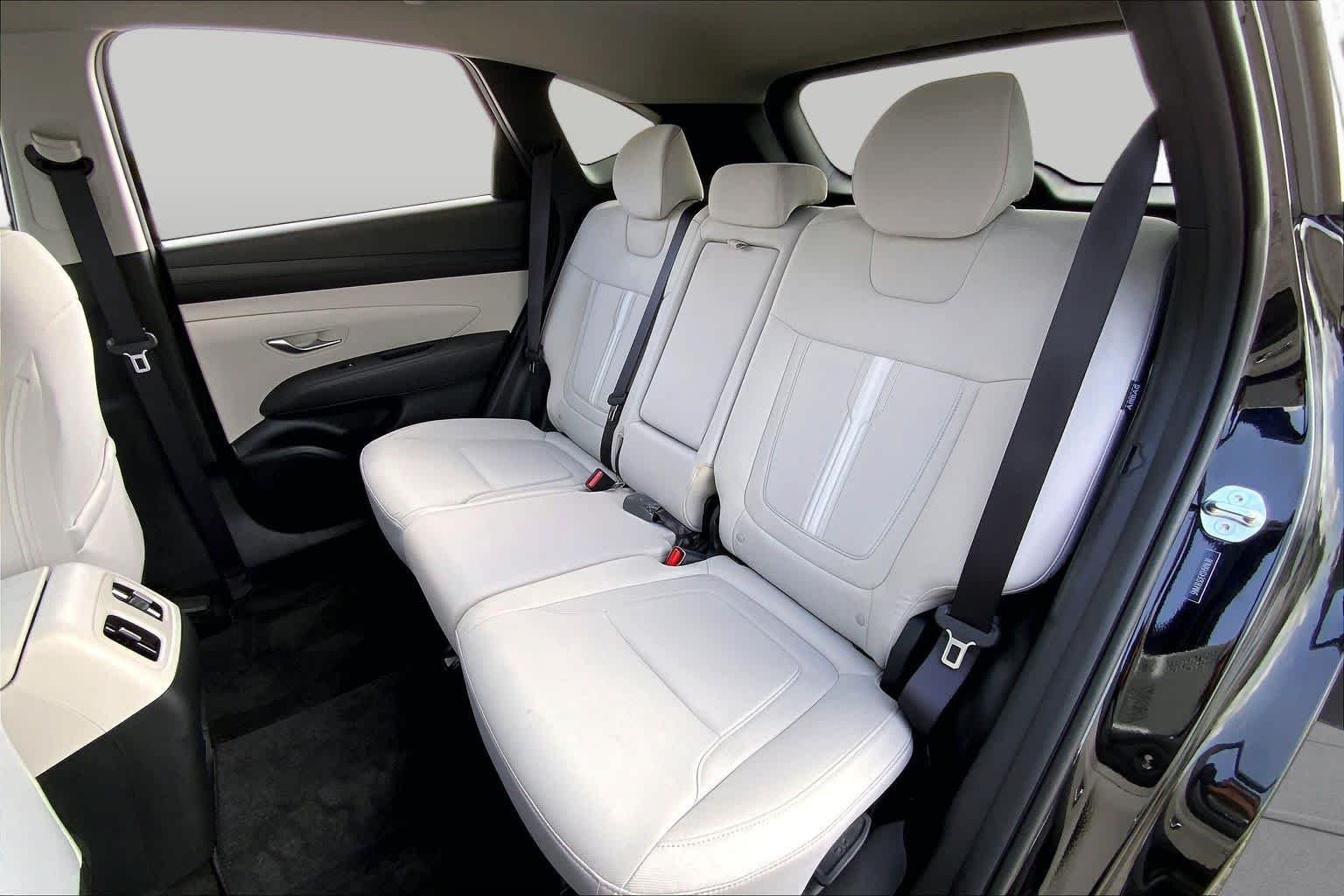 Used 2025 Phantom Black Hyundai SEL image 20