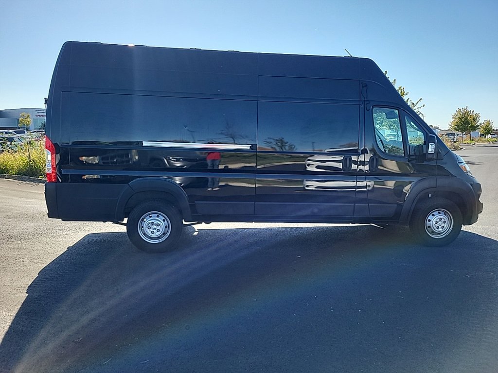 Used 2023 Black Ram Super High Roof image 6