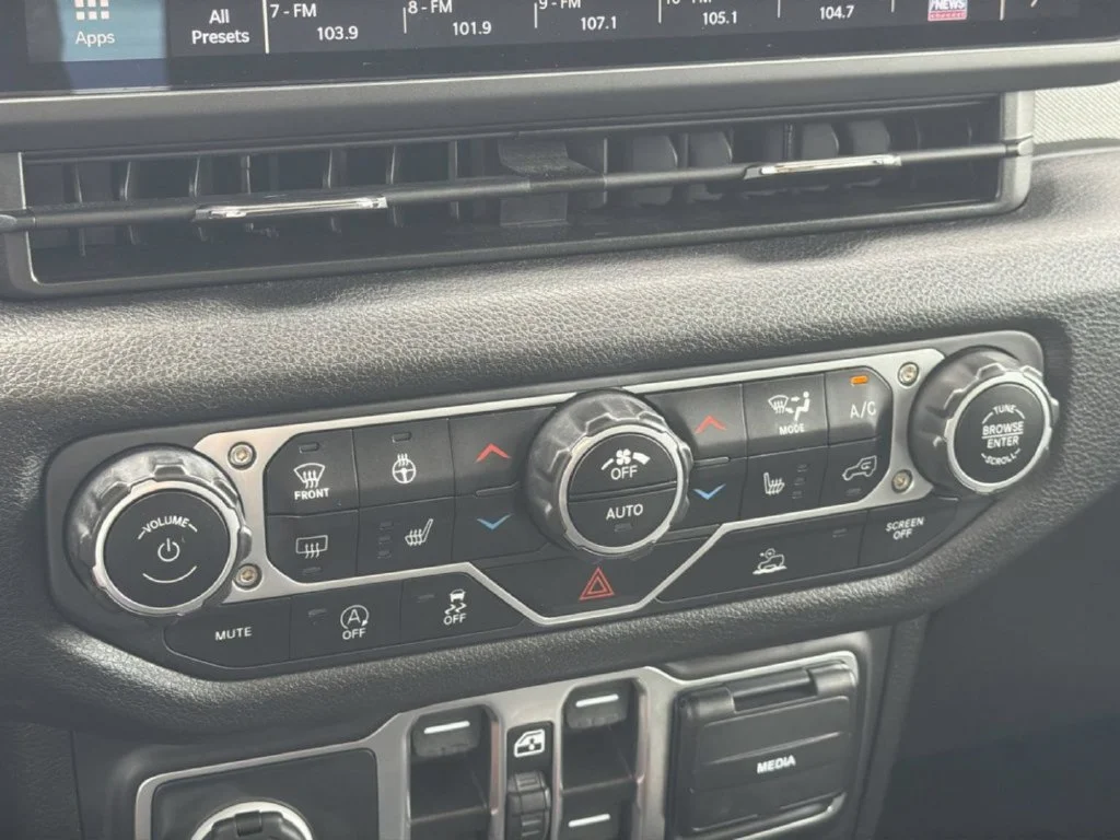 Used 2025 Black Jeep Willys image 19