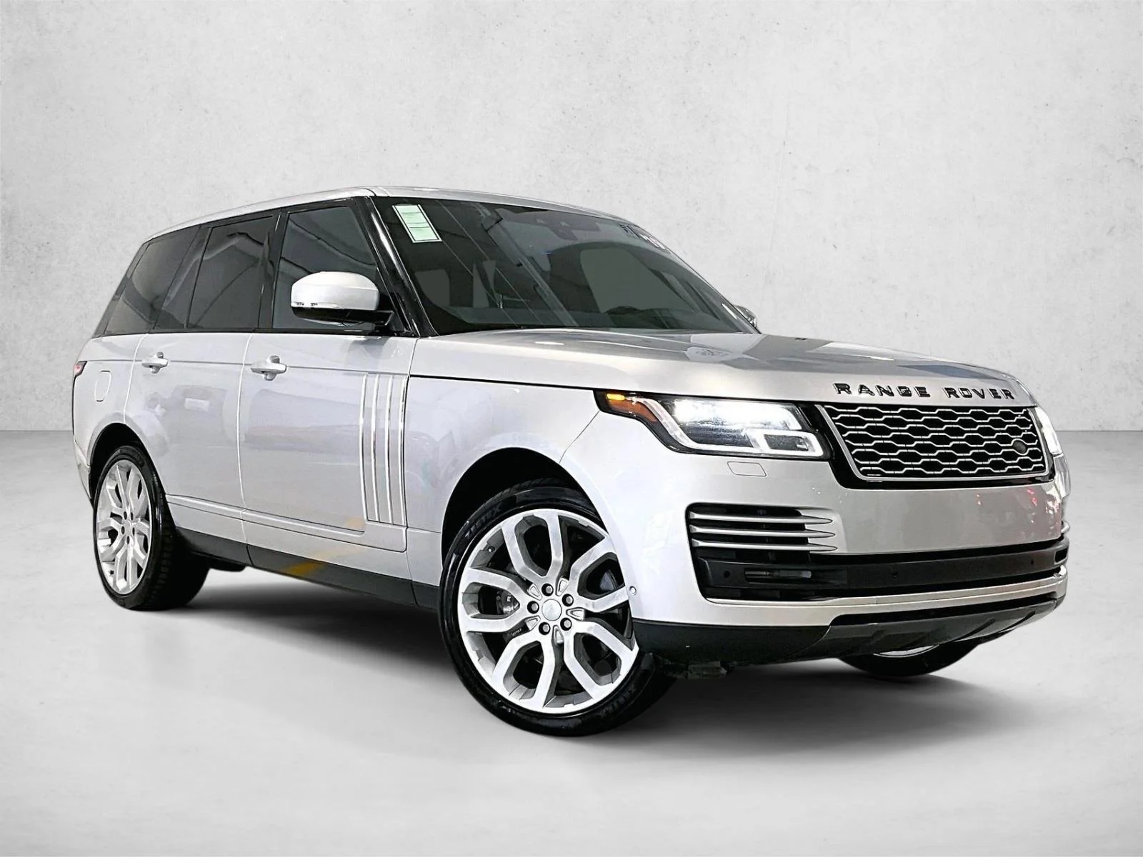 Used 2019 Indus Silver Metallic Land Rover  image 12