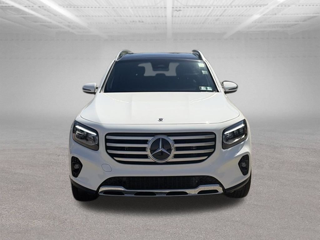 Used 2026 White Mercedes-Benz GLB 250 image 8