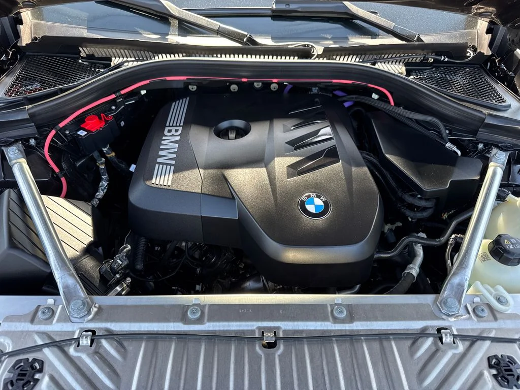 Used 2025 Gray BMW 30 xDrive image 8