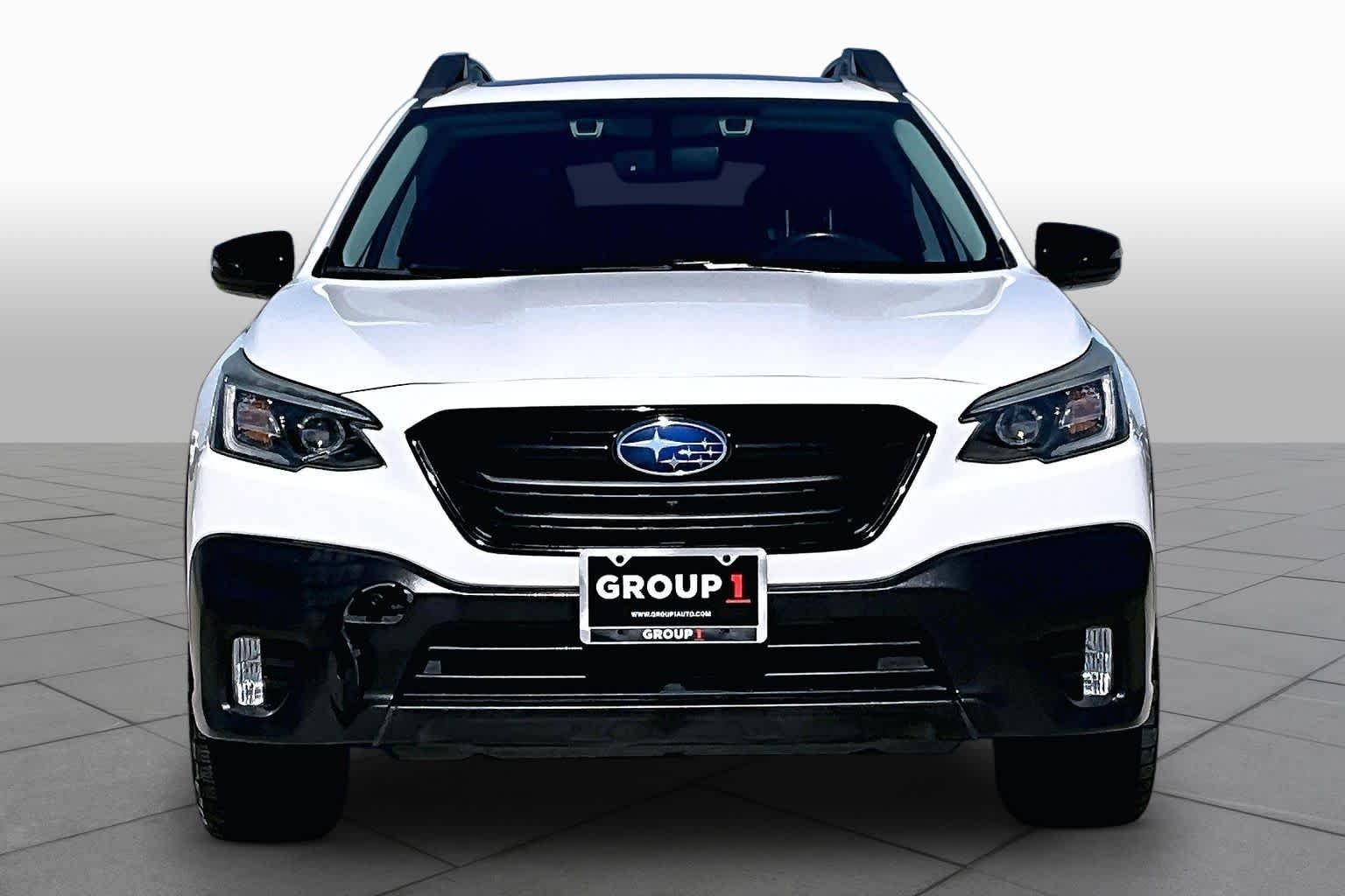 Used 2022 Crystal White Pearl Subaru Onyx Edition XT image 4