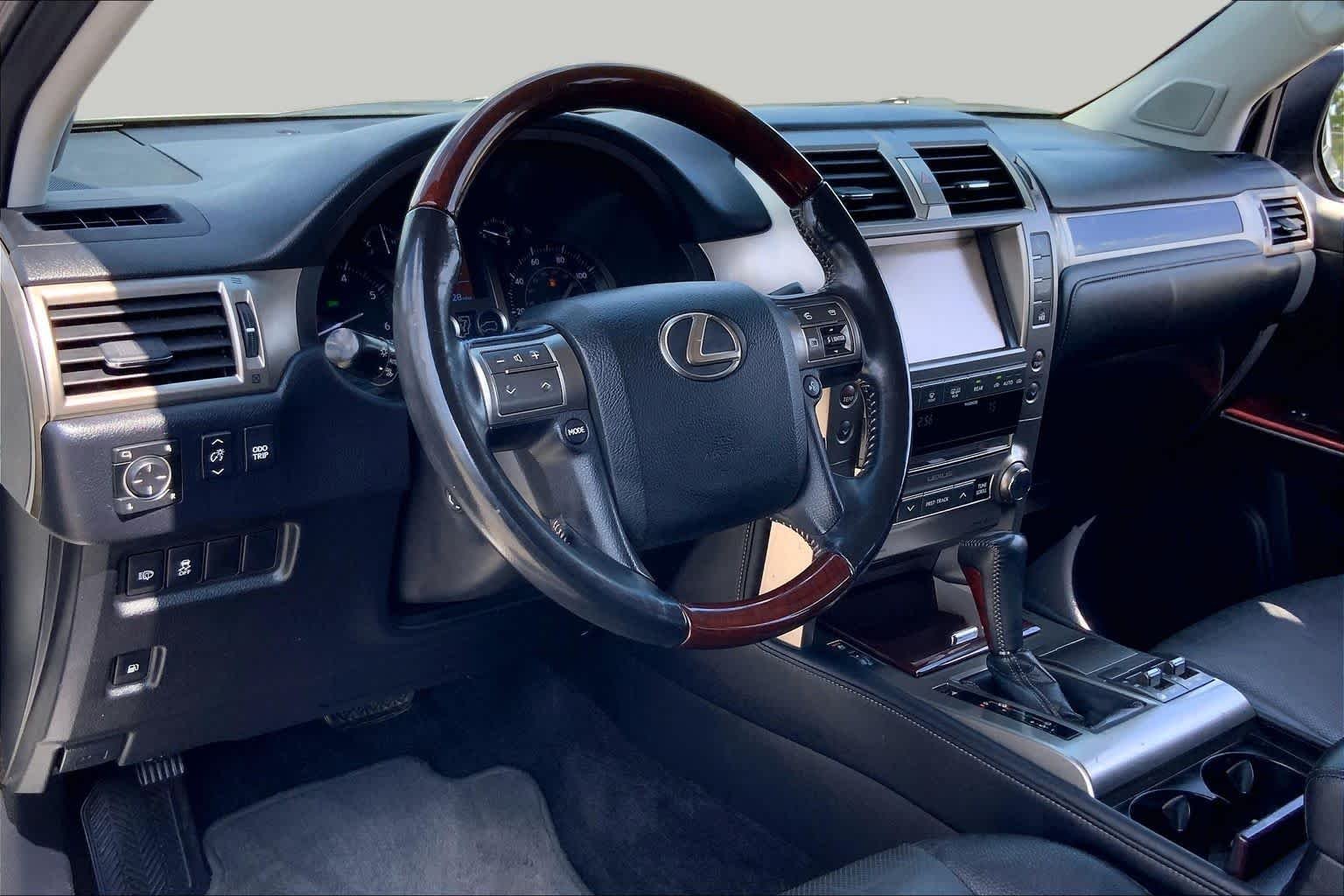 Used 2015 Silver Lining Metallic Lexus  image 17