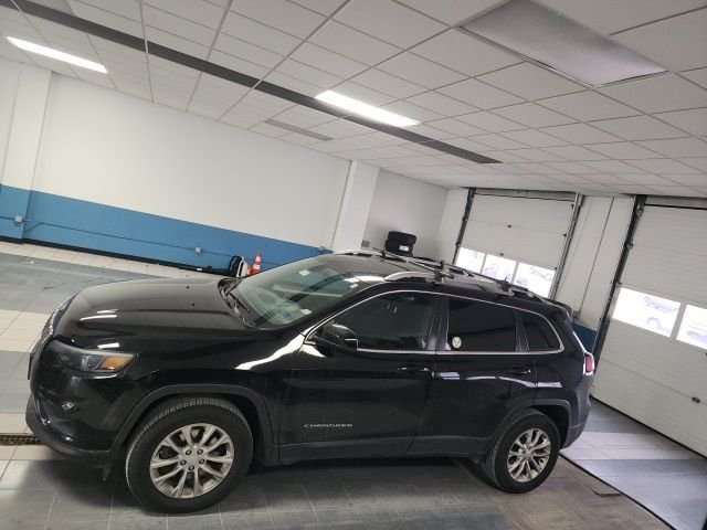 Used 2019 Jeep Cherokee Latitude with VIN 1C4PJMCX4KD364543 for sale in Stoughton, WI