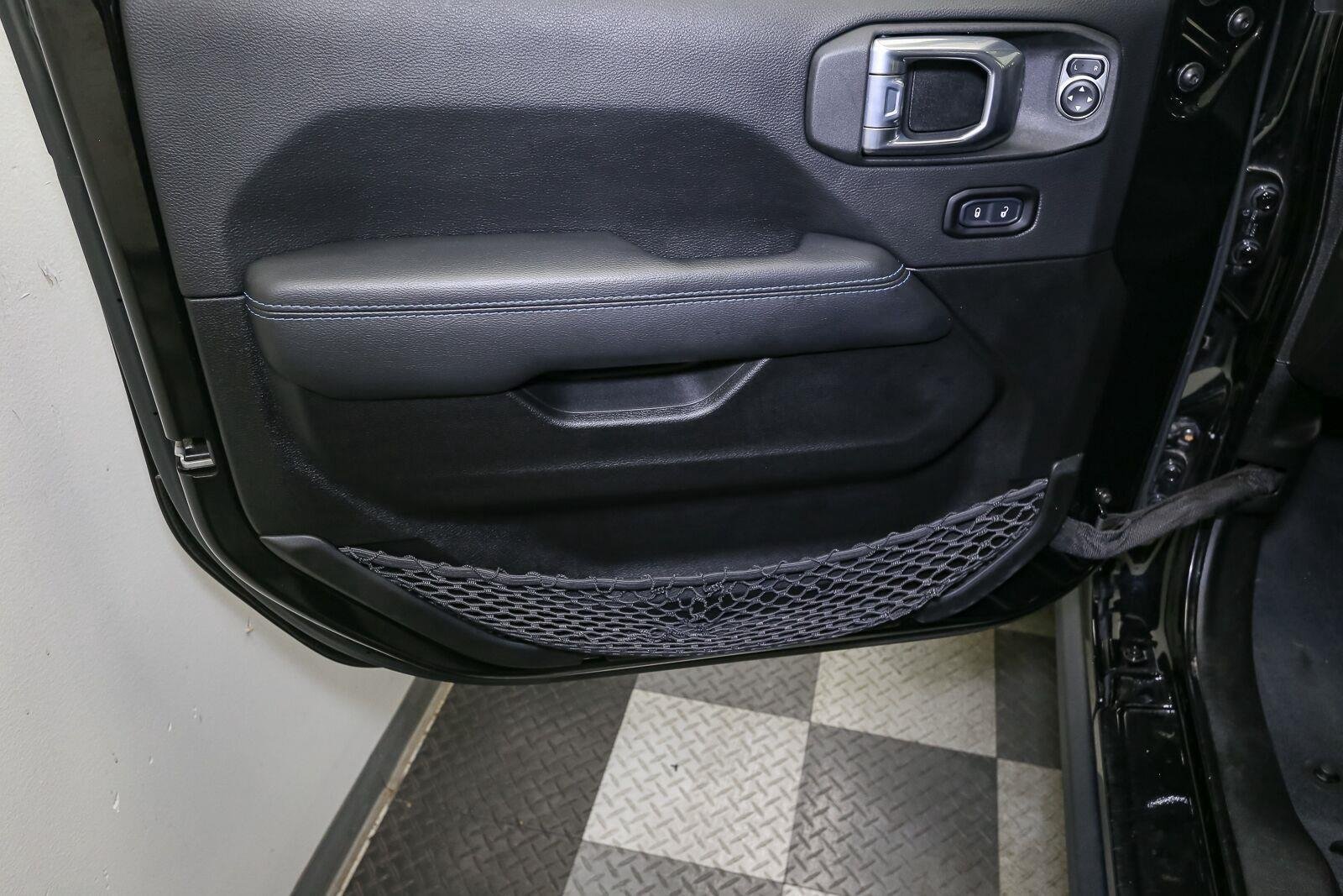 Used 2022 Black Clearcoat Jeep Unlimited Rubicon image 43