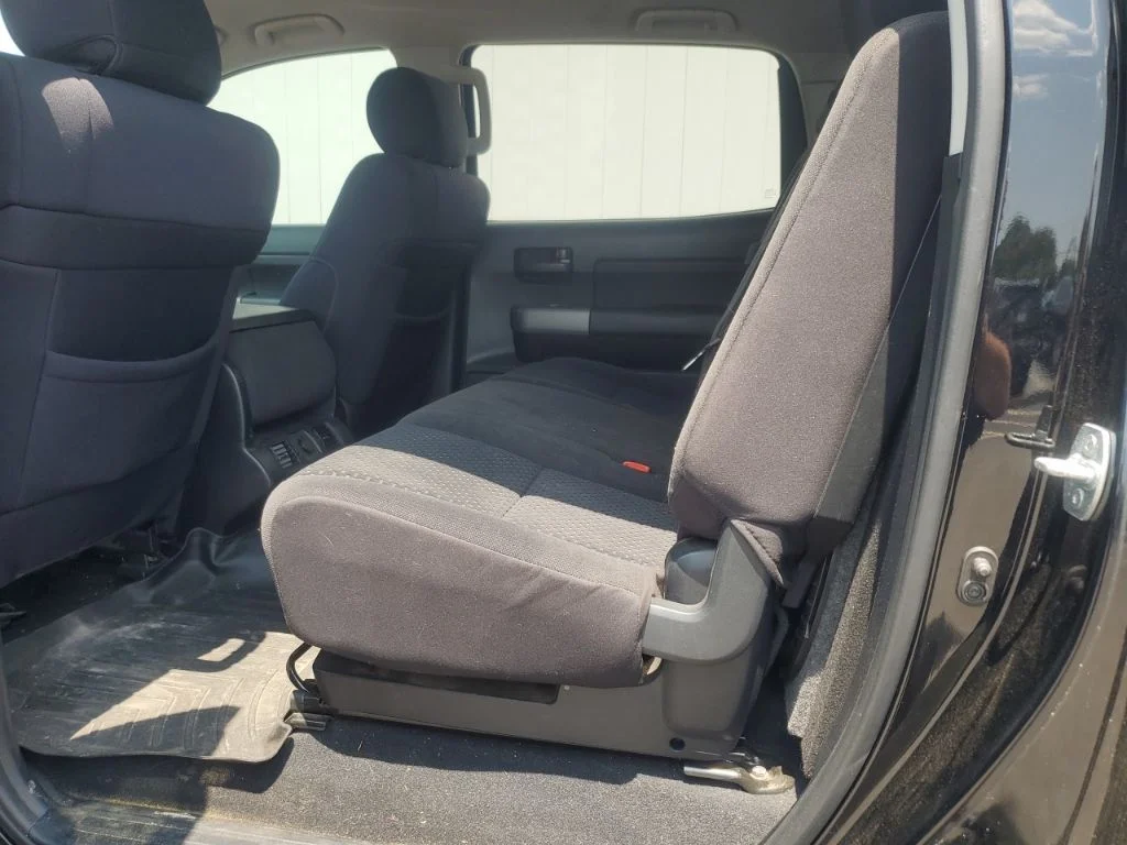 Used 2012 Black Toyota Grade image 17