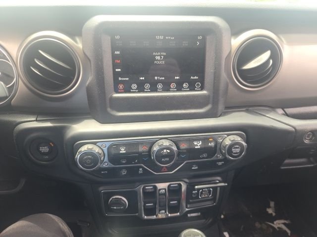 Used 2021 Green Jeep Unlimited Sport S image 9