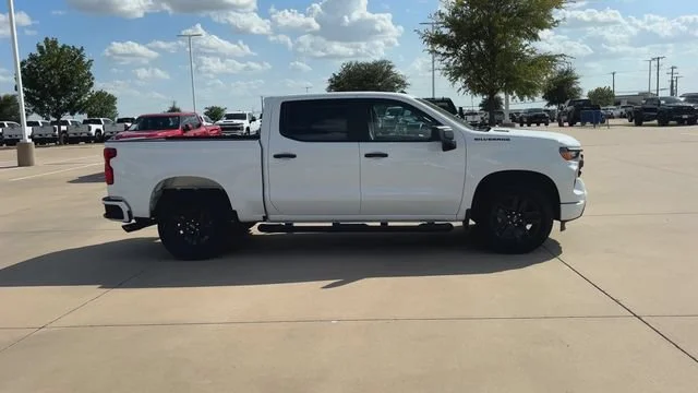2026 Chevrolet Silverado 1500 Custom - Photo 9