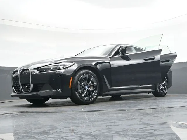 Used 2023 Black BMW eDrive35 image 47