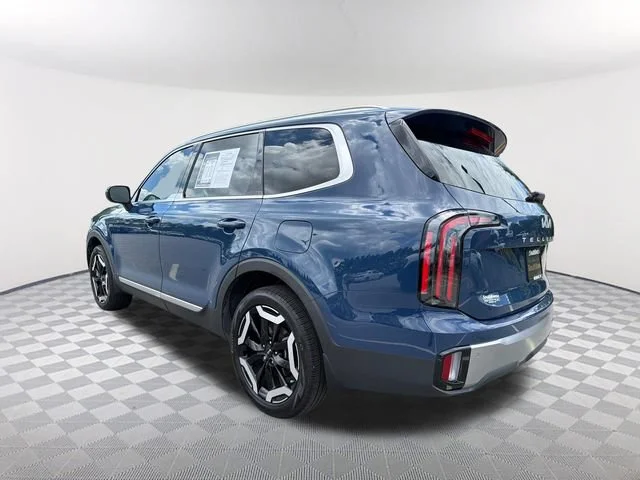 Used 2025 Blue Kia EX image 7