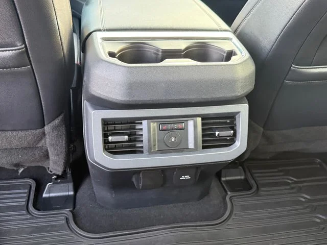 Used 2024 White Metallic Ford Lariat image 32