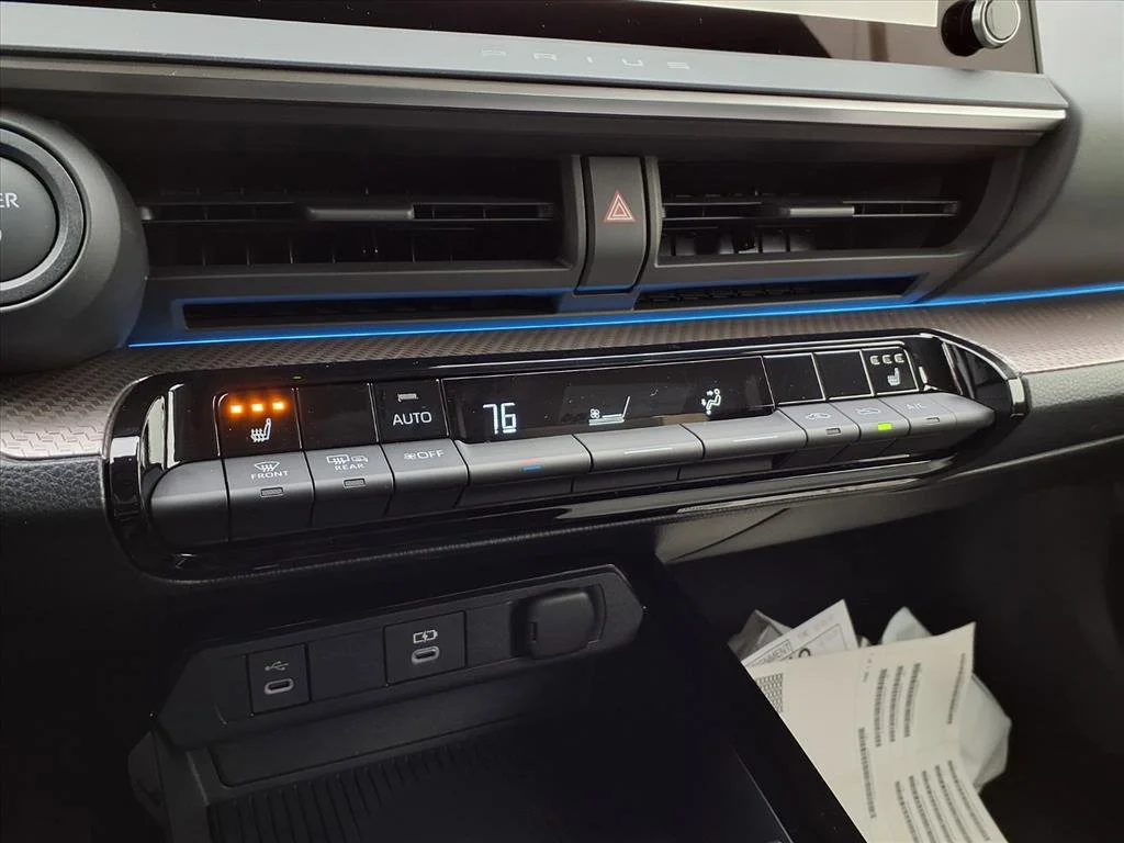 New 2026 Reservoir Blue Toyota  XLE image 7