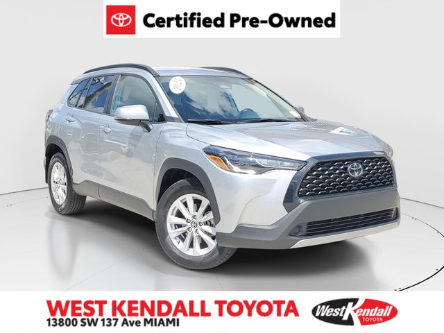 2024 Toyota Corolla Cross LE