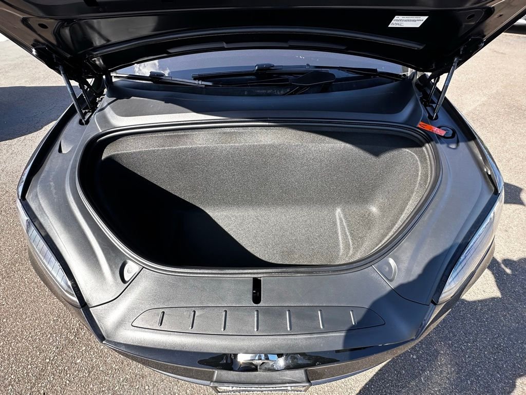 2024 Tesla Model X Long Range - Photo 15