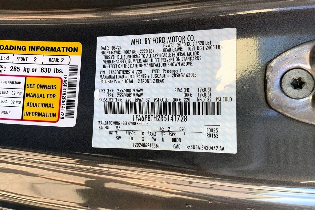 Used 2024 Gray Ford EcoBoost Premium image 30