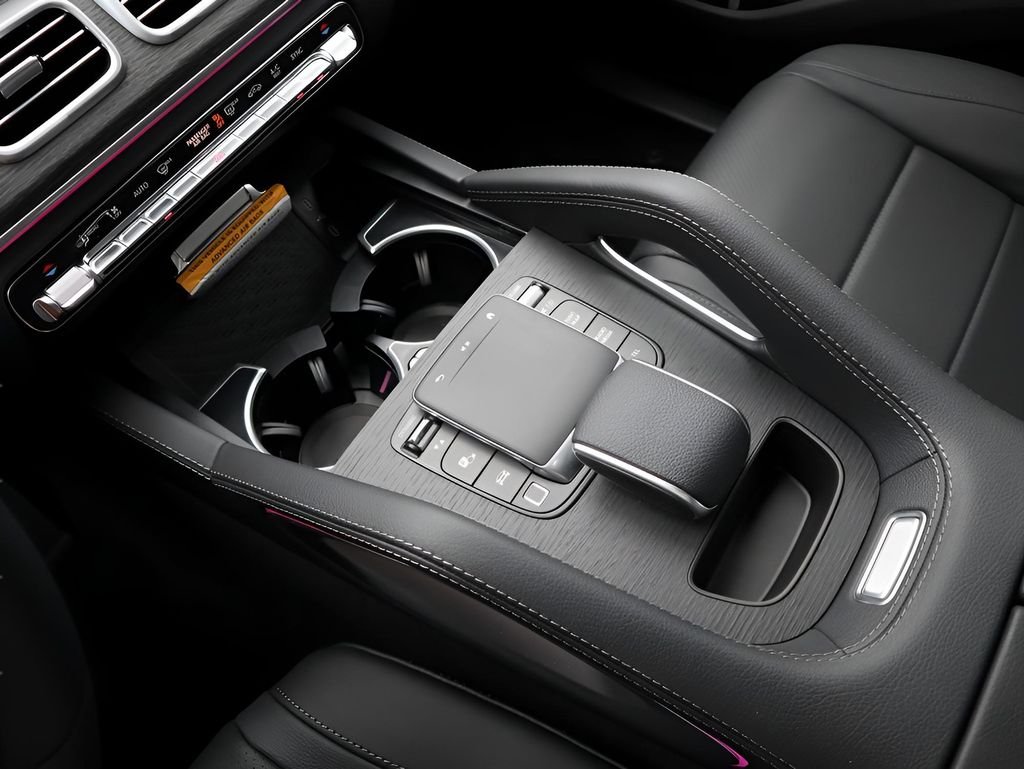 2025 Mercedes-Benz GLE GLE450 - Photo 28
