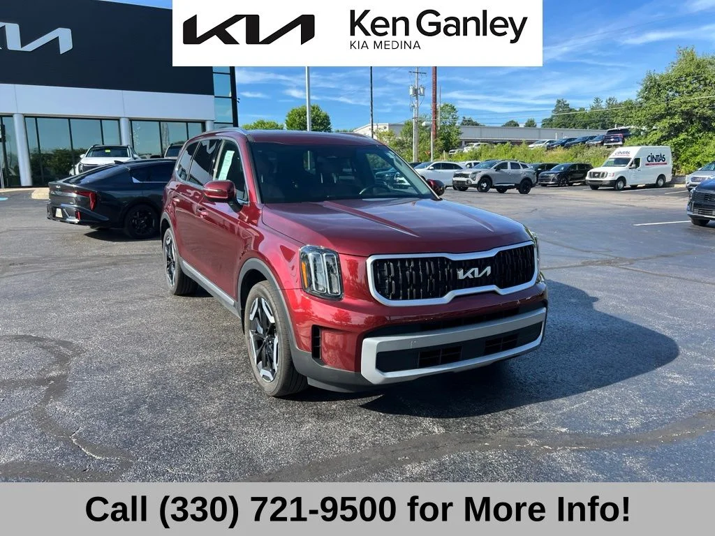 Certified Used 2024 Red Kia EX image 4