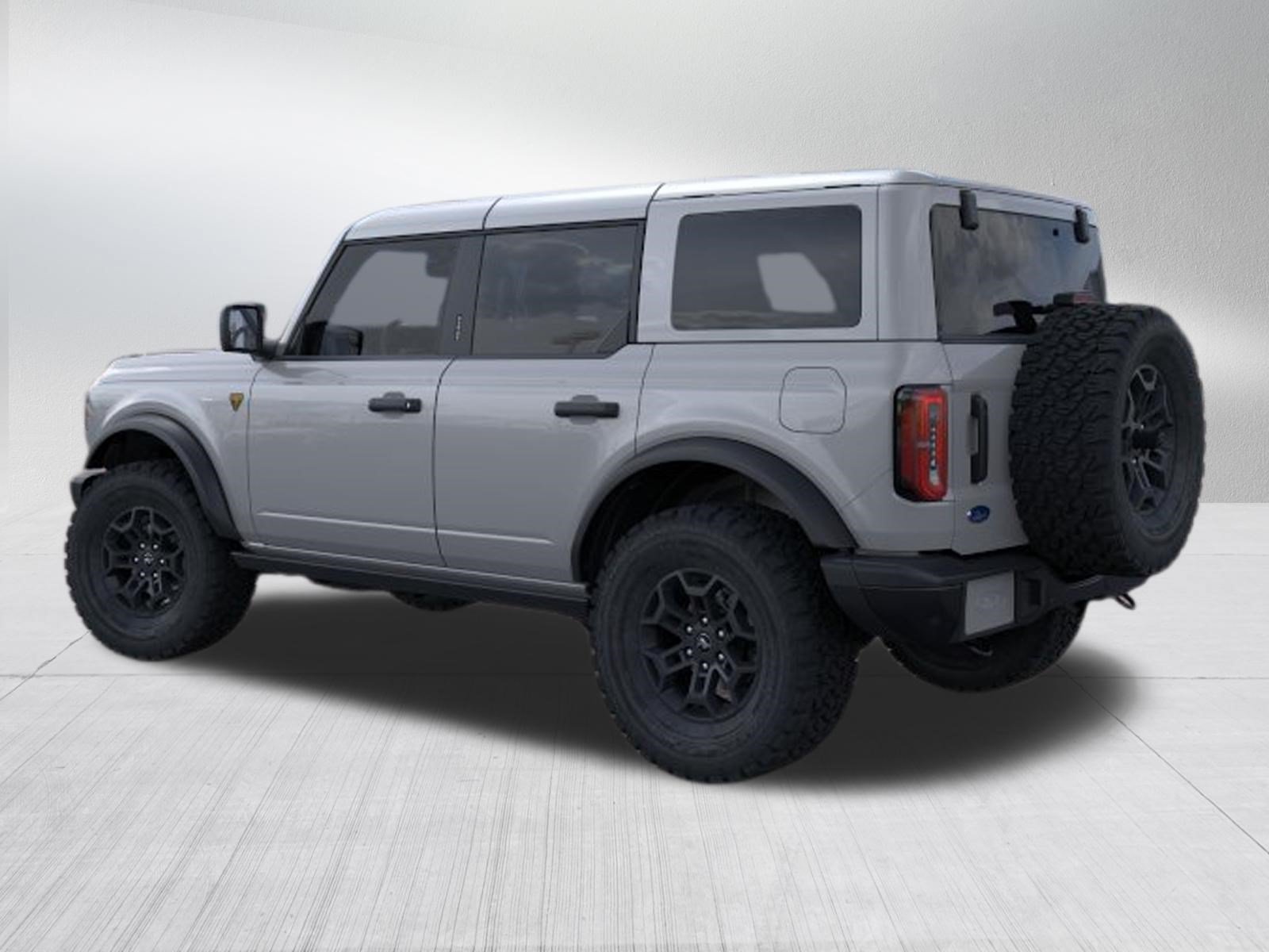New 2026 Avalanche Gray Ford Badlands image 16