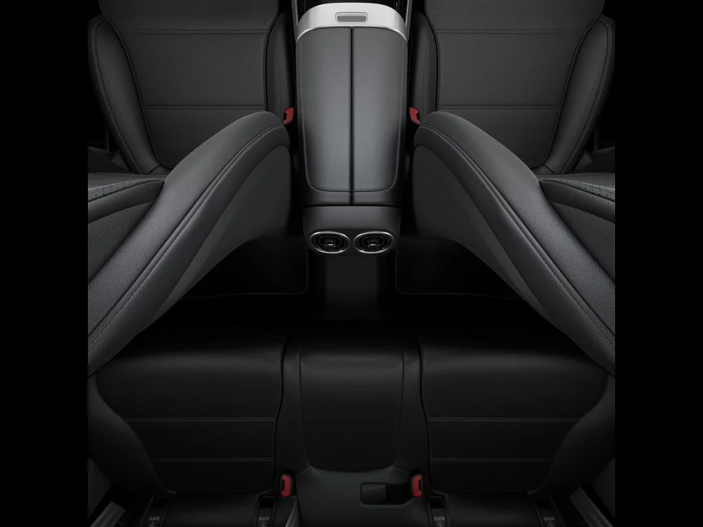 New 2026 Black Mercedes-Benz GLC 300 image 94