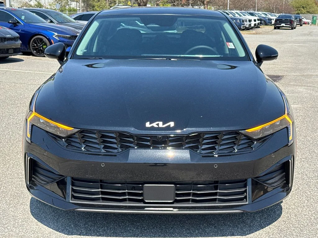New 2026 Aurora Black Pearl Kia EX image 8