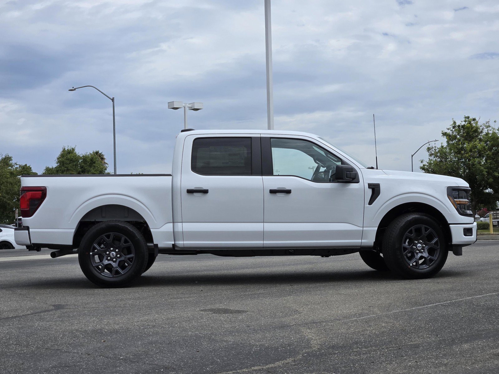 New 2026 Oxford White Ford STX® image 3