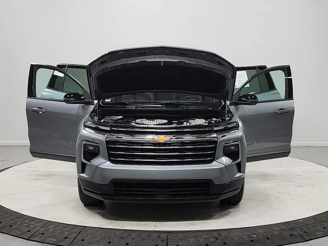 Used 2025 Gray Chevrolet LT image 10