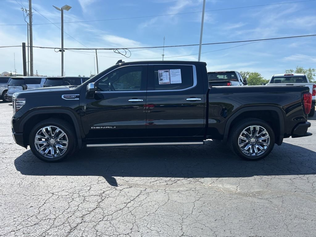 Used 2024 Onyx Black GMC Denali image 8