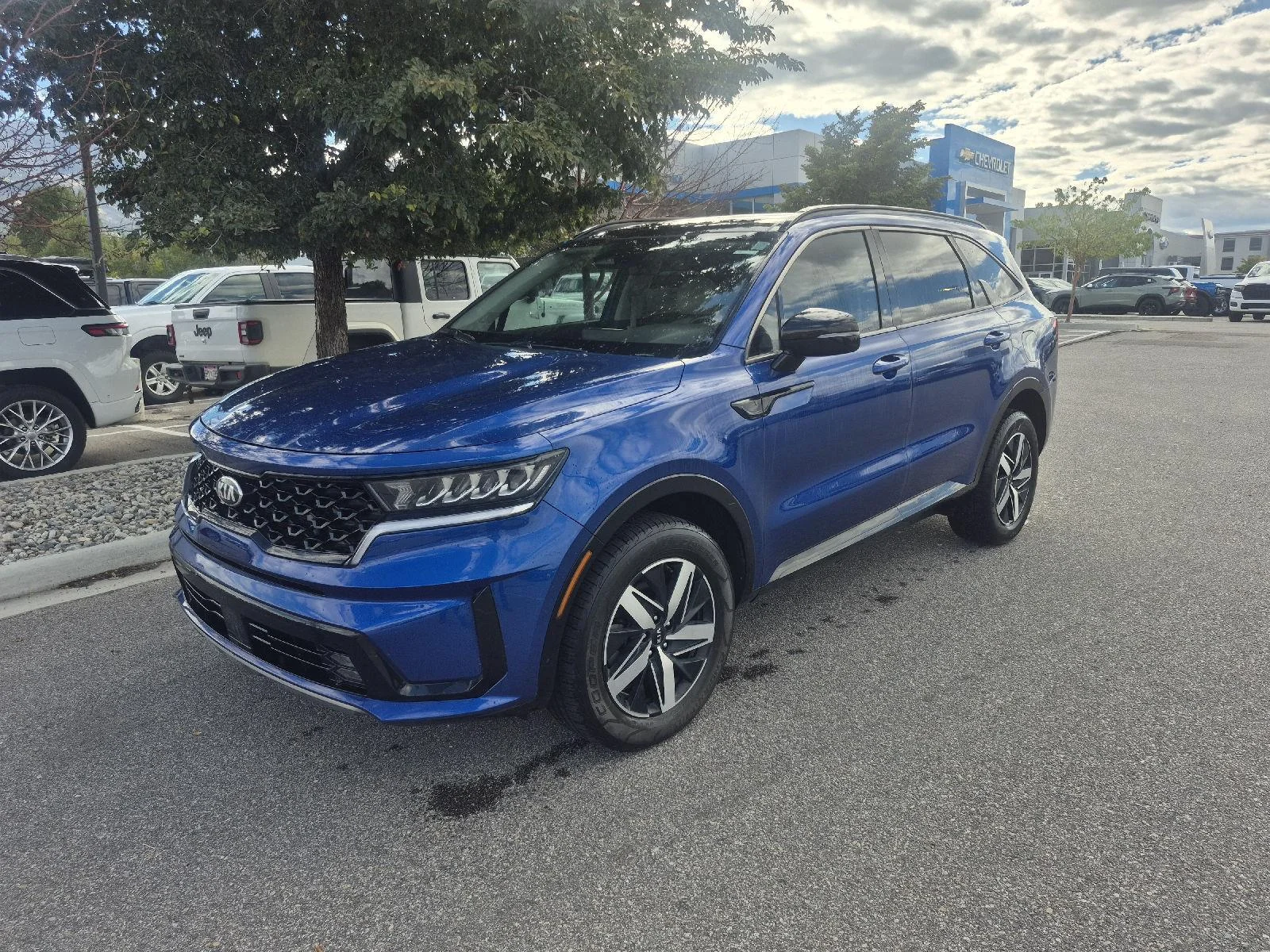 Used 2021 Sapphire Blue Kia EX image 9
