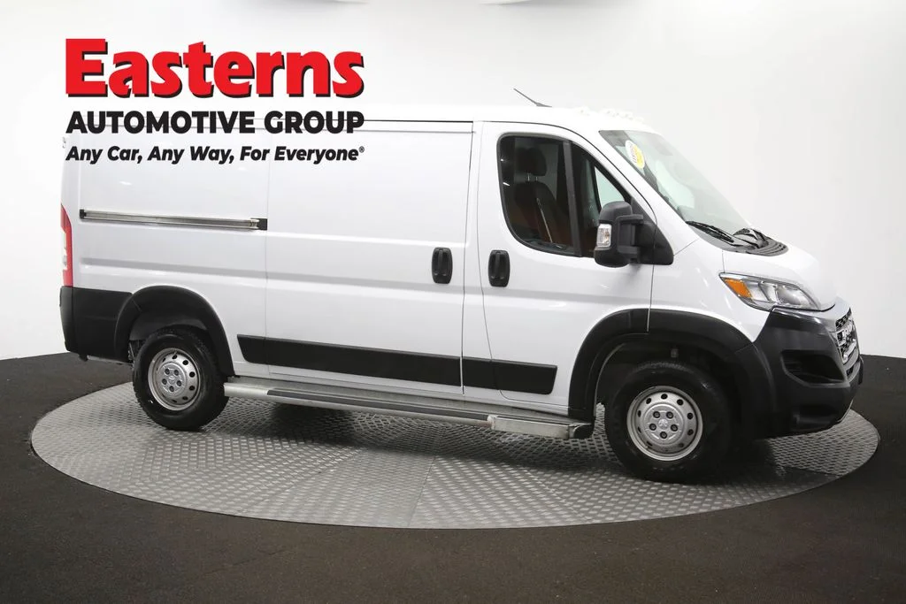 Used 2023 White Ram Base image 44