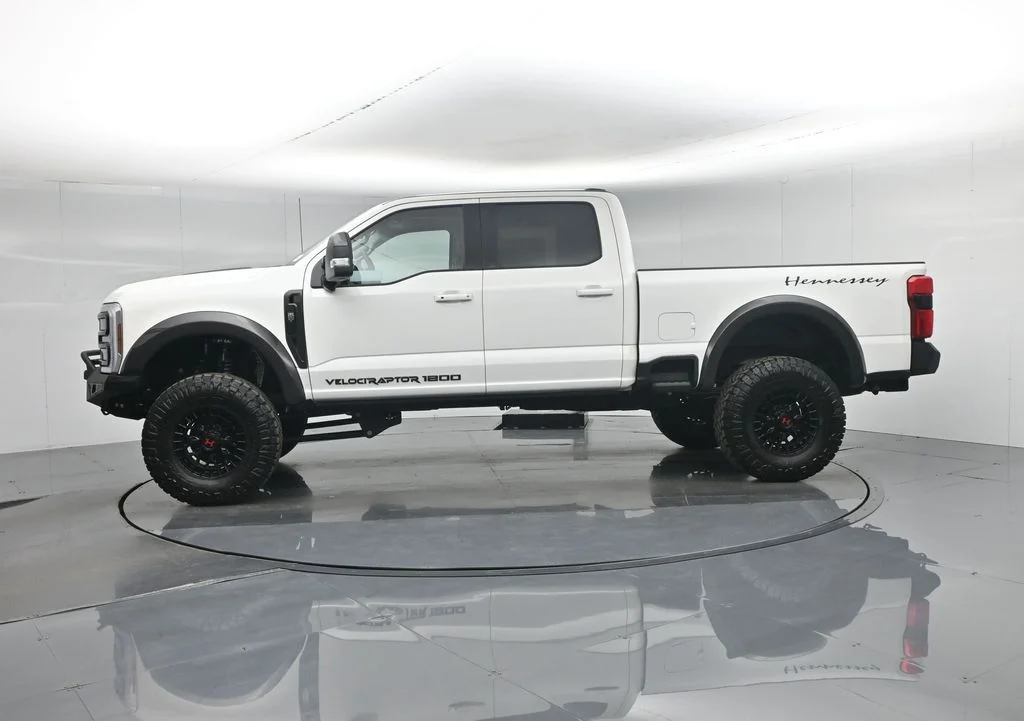 New 2026 Star White Metallic Tri-Coat Ford Lariat image 33
