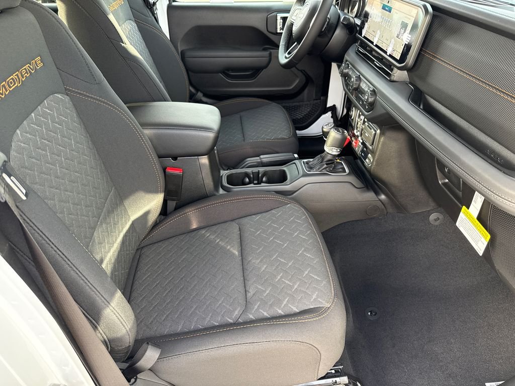 New 2026 Bright White Clearcoat Jeep Mojave image 11