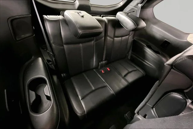 Used 2017 Gray Nissan Platinum image 24