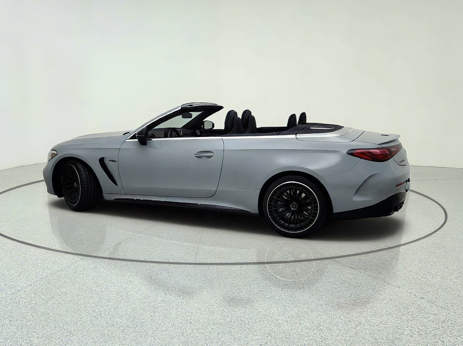 New 2027 MANUFAKTUR Alpine Grey Mercedes-Benz AMG® CLE 53 4MATIC+ Cabriolet image 42
