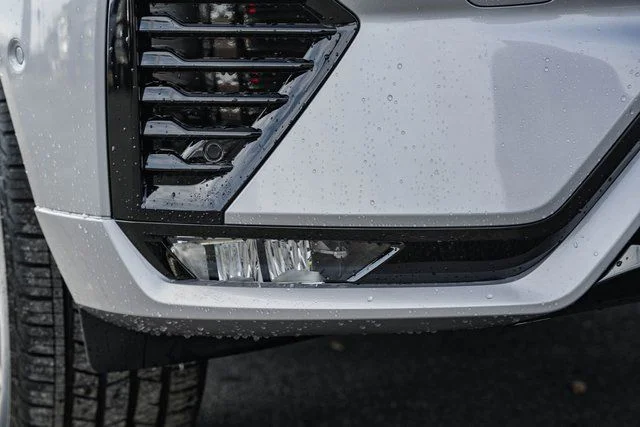 New 2026 Aurora Silver Volvo Plus image 13
