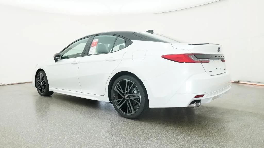 New 2026 Wind Chill Pearl with Midnight Black Metallic roof Toyota XSE image 16