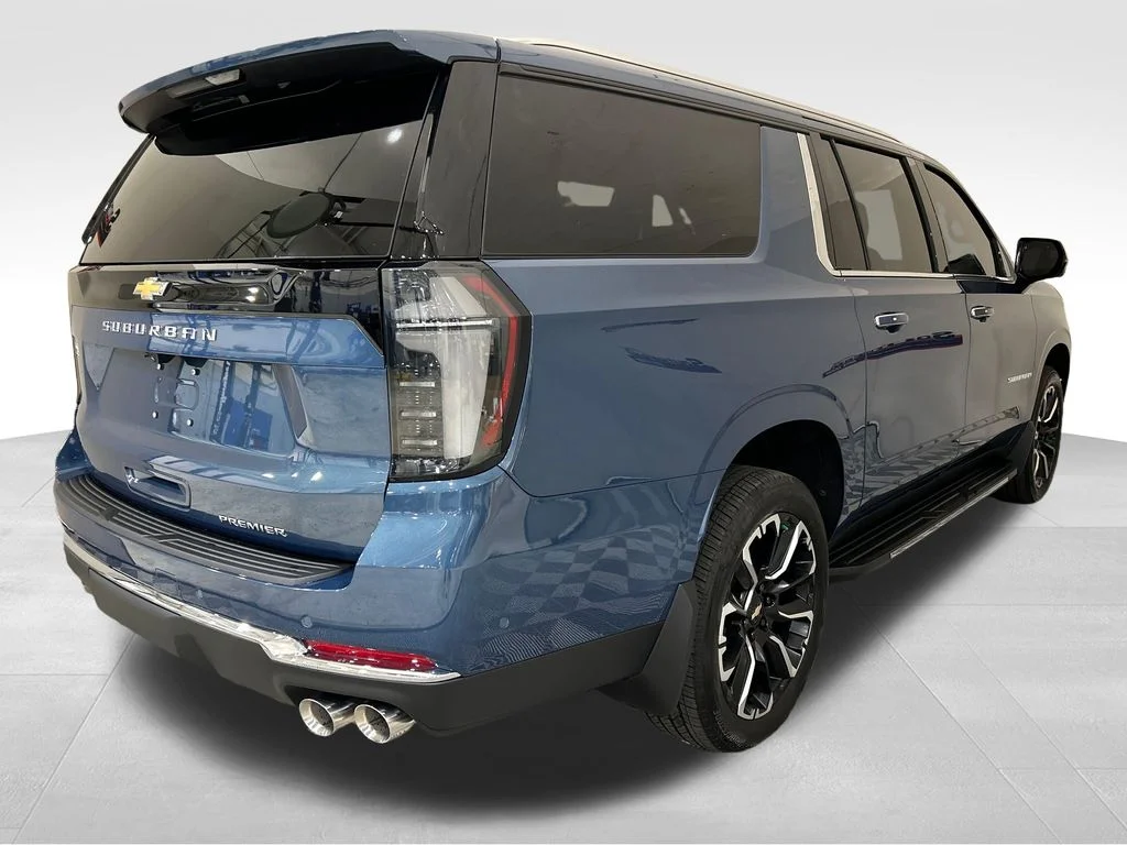 Used 2025 Blue Chevrolet Premier image 5