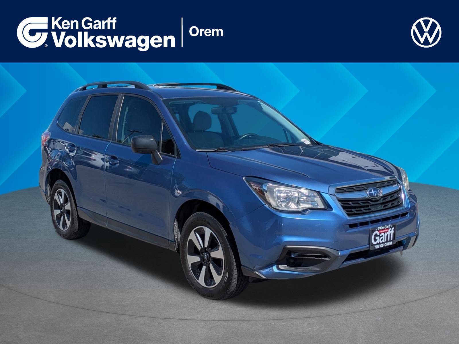 Used 2018 Quartz Blue Pearl Subaru 2.5i image 1