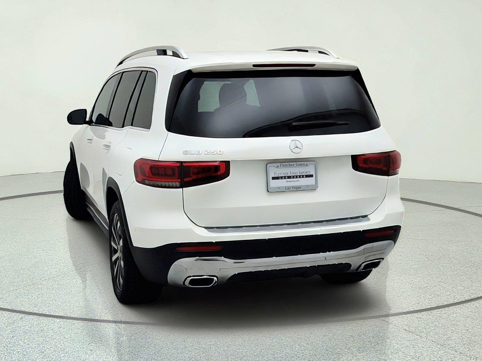 Used 2023 Polar White Mercedes-Benz GLB 250 image 11