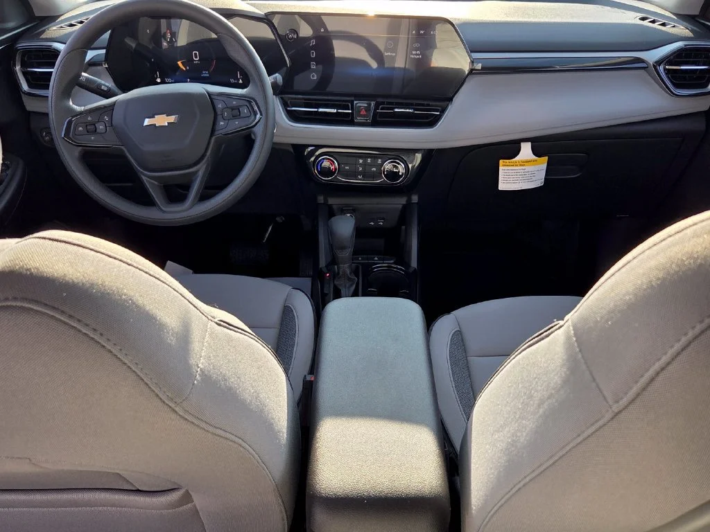 New 2026 Summit White Chevrolet LT image 32