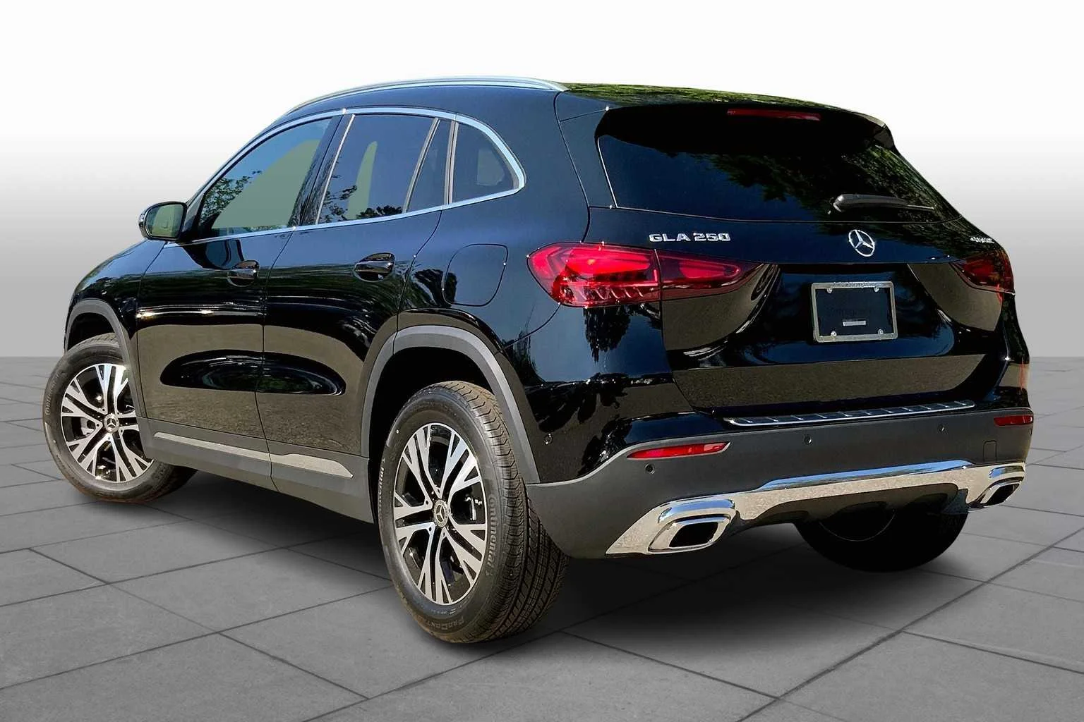 Certified Used 2026 Night Black Mercedes-Benz GLA 250 image 16