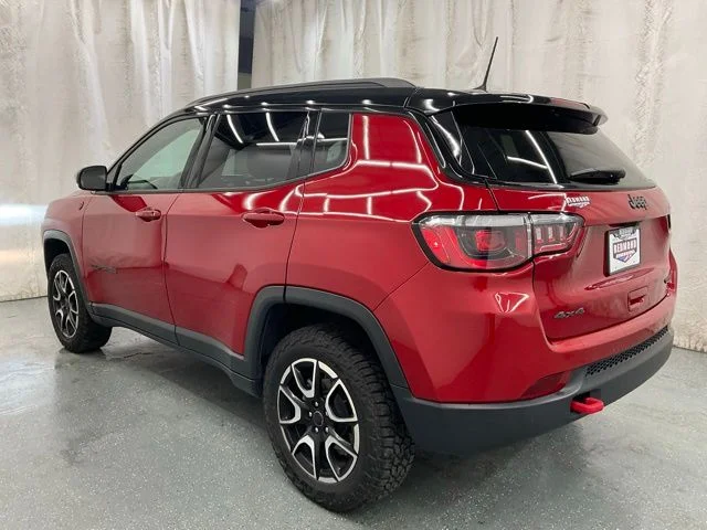 2025 Jeep Compass Trailhawk - Photo 5