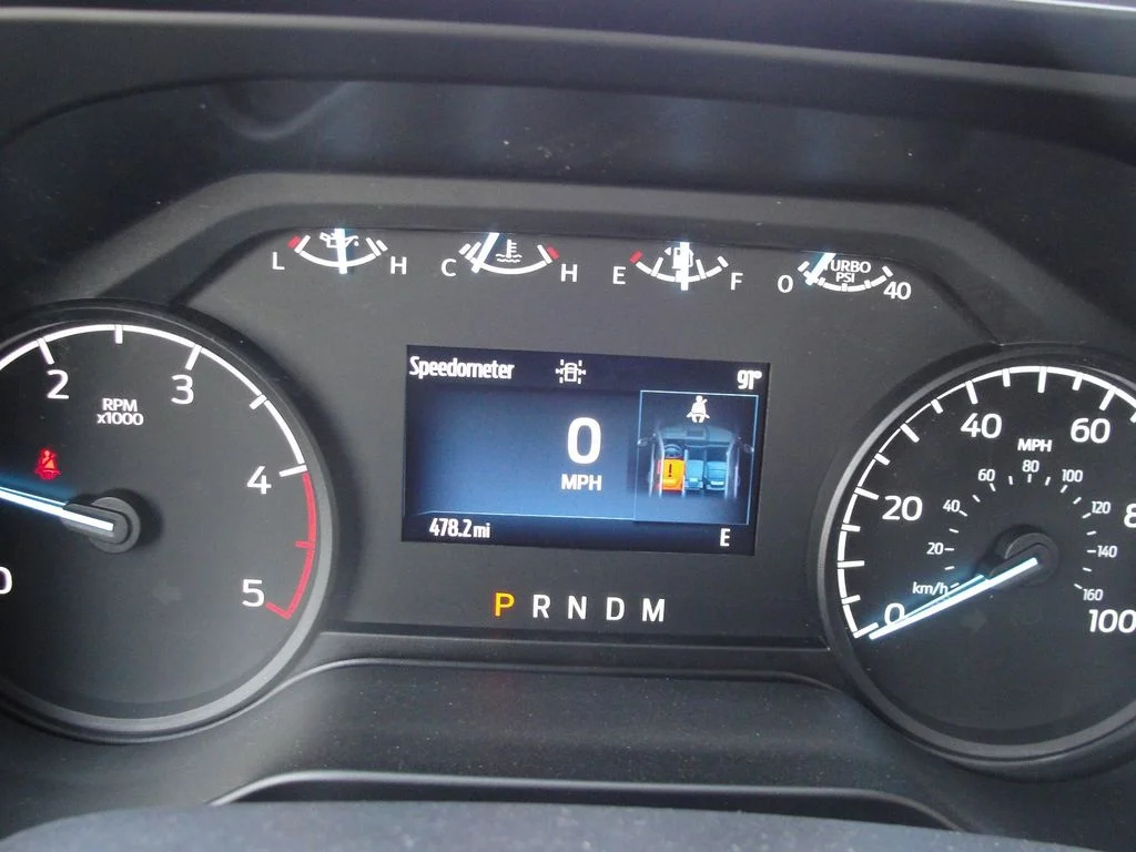 New 2025 Oxford White Ford F-550® XL image 12