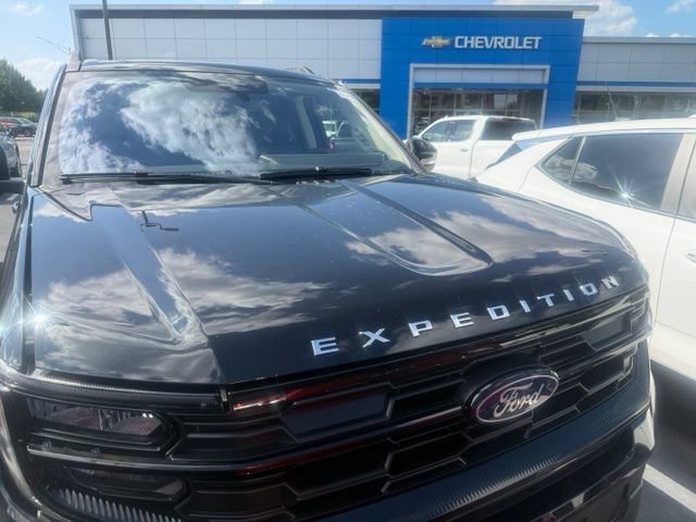 Used 2025 Black Ford Active MAX image 2