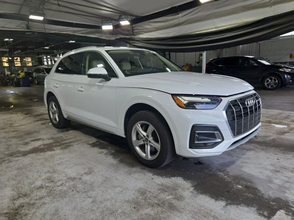 Used 2021 White Audi 45 Premium image 3